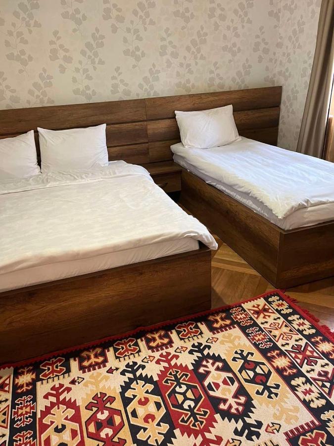 Story Guesthouse Kazbegi Exteriör bild